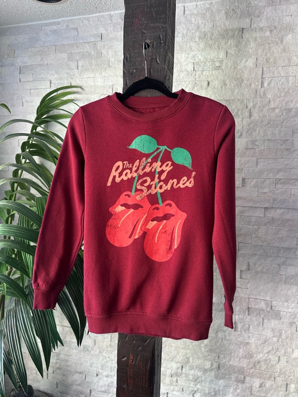 The Rolling Stones Burgundy Sweatshirt with Red Cherry Mouth Graphic Size XS - Picture 4 of 4